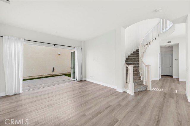 Building Photo - 22 Glicina St