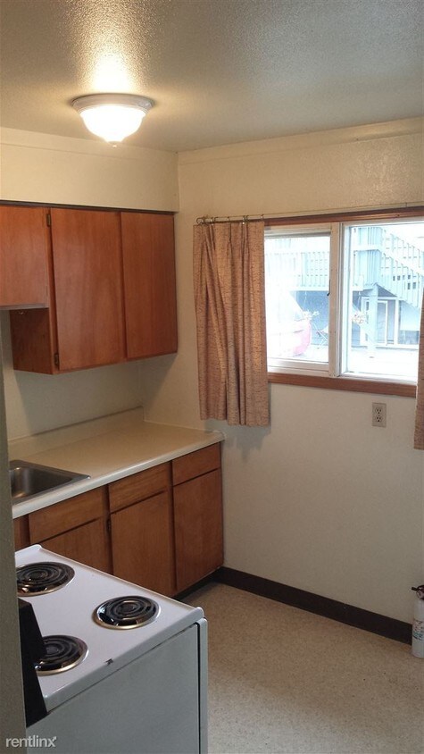 Primary Photo - 1324 W 25th Ave