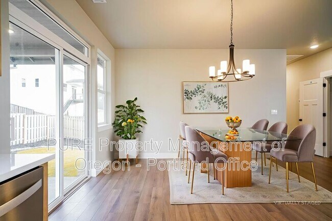 Foto del edificio - 2659 NE Justus Ave