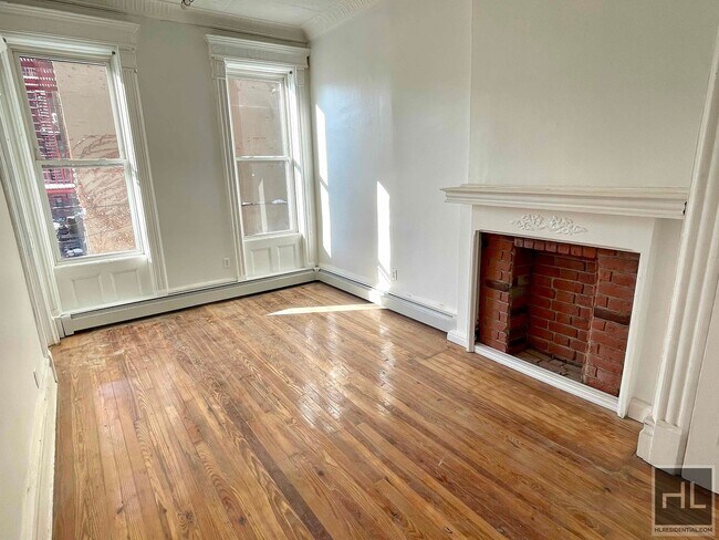 Building Photo - 412 73 STREET