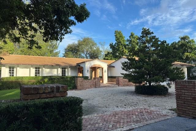 Primary Photo - 5100 Granada Blvd