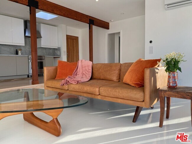 Foto del edificio - 1811 Fanning St