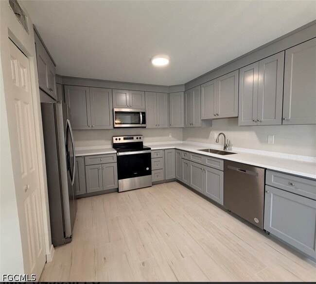 Foto del edificio - 13121 Whitehaven Ln