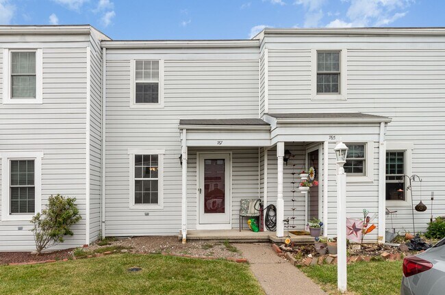Foto del edificio - 767 Old Silver Springs Rd