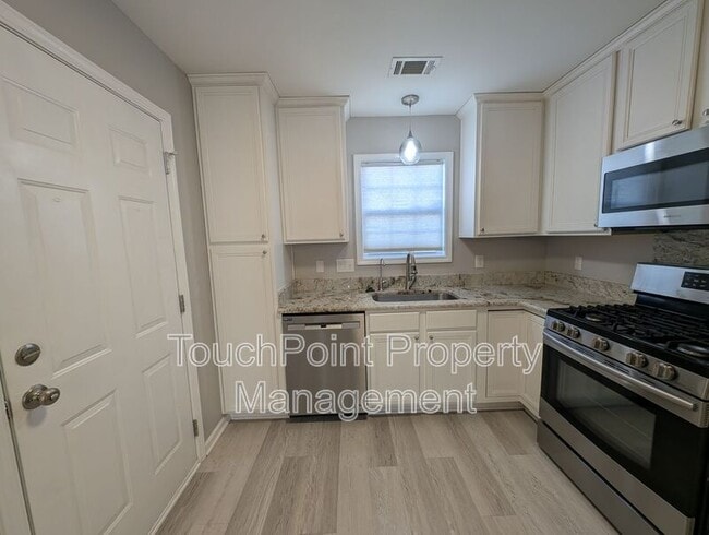 Foto del edificio - 4656 Sooner Ln