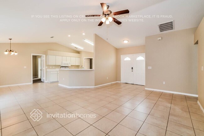 Foto del edificio - 838 Summer Glen Dr