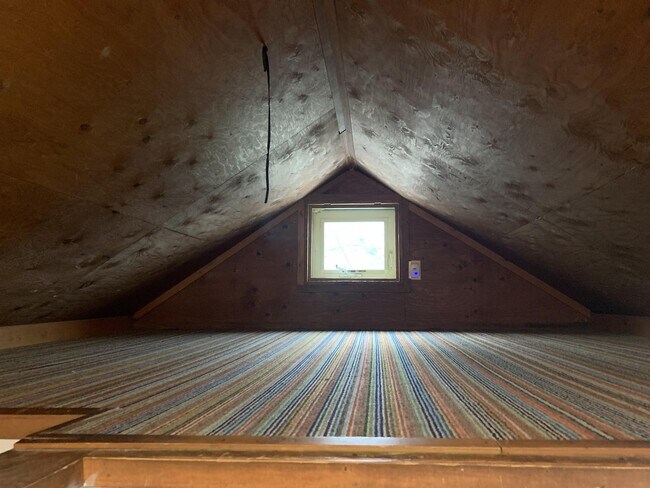 Photo - 18 Waltham Ave House