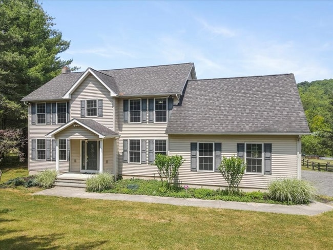 Building Photo - 1729 Middle Rd