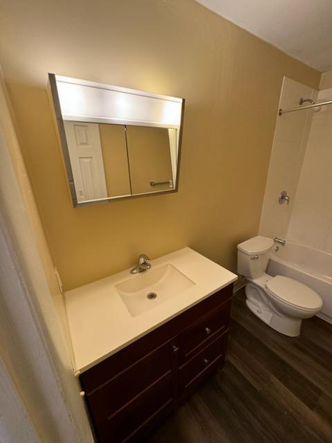 Studio Bathroom 110-7 - JJN Properties at Polk Street