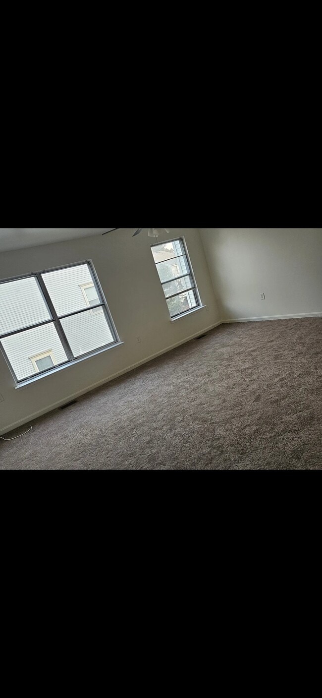 Building Photo - 18043 Golden Spring Ct