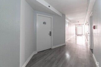 Building Photo - 151 E Washington St