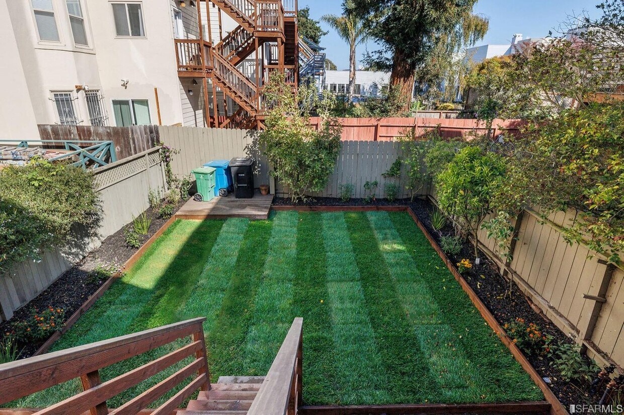 Backyard - 3036 Fulton St