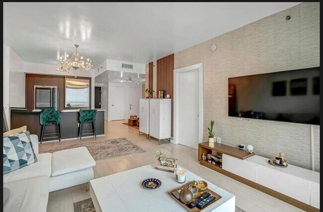 Foto del edificio - 500 Brickell Ave