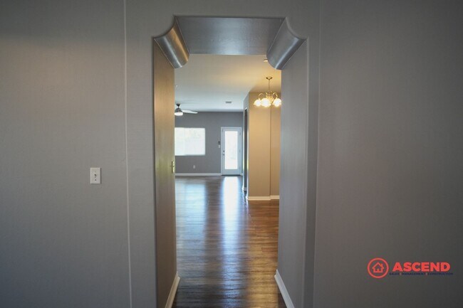 Foto del edificio - Beautiful 4 Bedroom SW Home Close to Freeway!