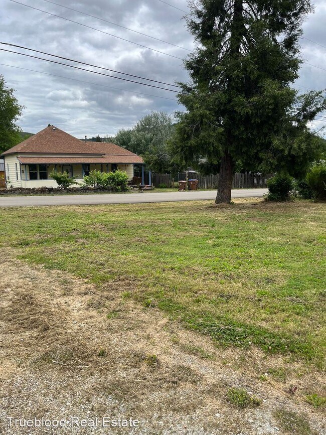 Building Photo - 4 br, 1.5 bath House - 331 E Fourth Ave.