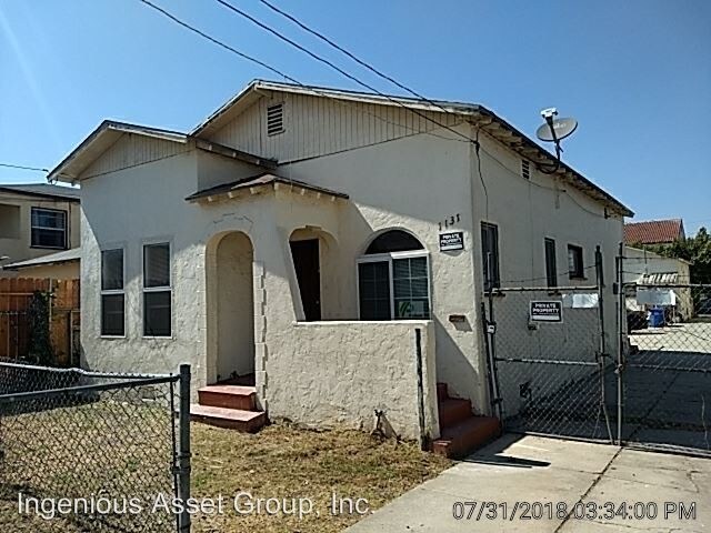 Building Photo - 2 br, 1 bath Apartment - 1129 W 109th Pl.