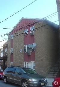 Building Photo - 140 71st St