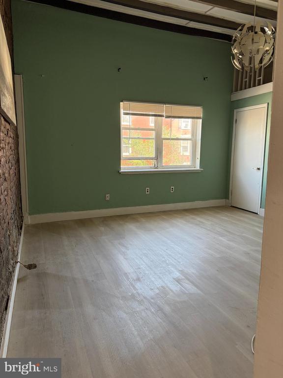 Foto del edificio - 2620 E Somerset St