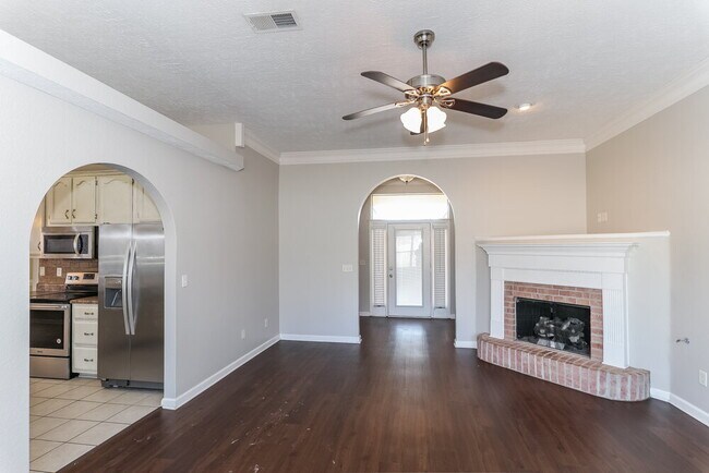 Building Photo - 13102 Braybourne Pl