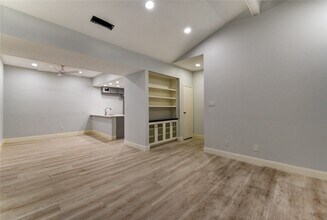 Building Photo - 11711 Memorial Dr
