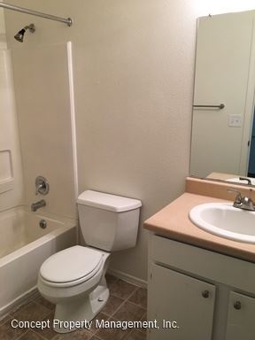 Foto del edificio - 522 Twin Trees Ln