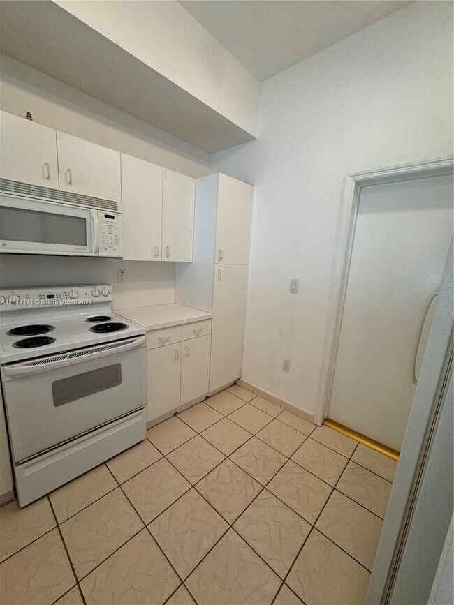 Foto del edificio - 10941 NW 43rd Ln
