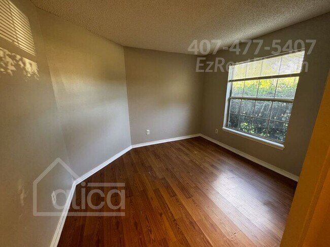 Building Photo - 3958 Victoria Landing Dr N