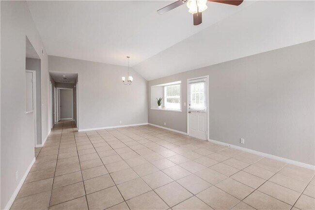 Foto del edificio - 11523 Kempwood Dr