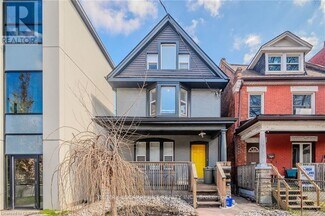 Building Photo - 74 Cathcart St