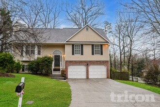 Building Photo - 3935 Piper Glen Dr NE