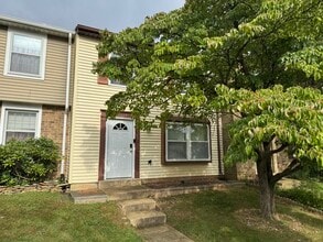 Building Photo - 5585 Hecate Ct