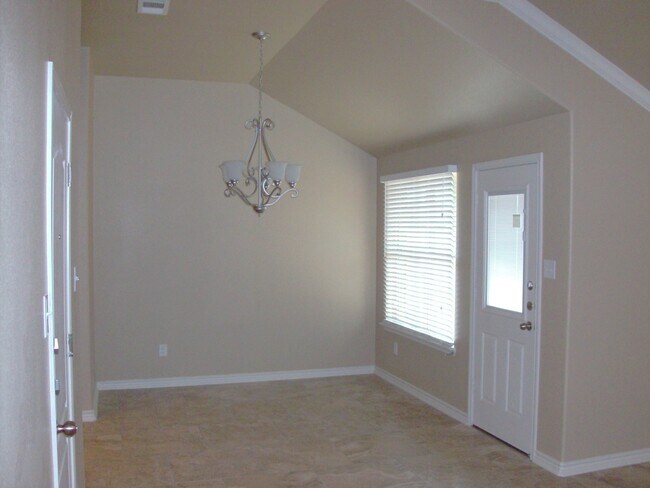 Foto del edificio - 5605 Settlers Ct
