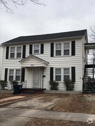 1004-1004 1/2 E 15th St