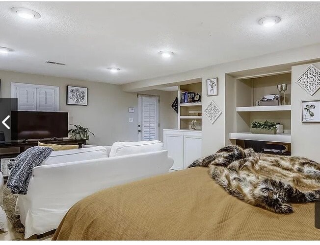 5331 Willard Ave, Chevy Chase, MD 20815 House Rental in Chevy Chase