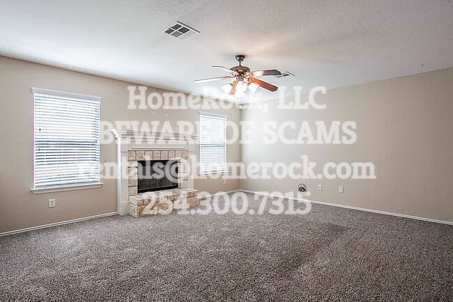 Foto del edificio - 4 Bedroom 2.5 Bath Available NOW