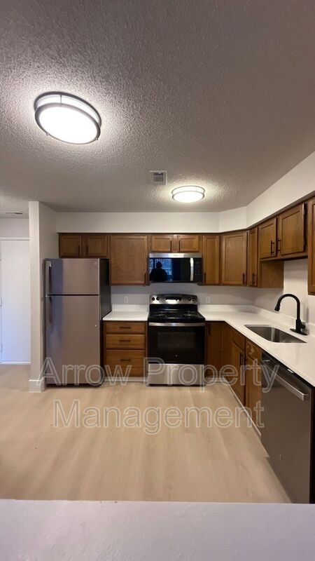 Foto del edificio - 515 W Saunders Ave