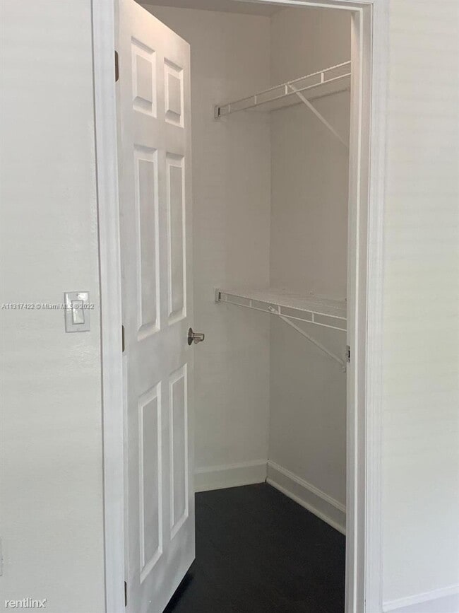 Building Photo - 2 br, 1 bath House - 595 Vista Isles Dr Ap...