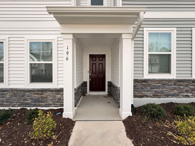 Foto del edificio - 196 Aster Bloom Ln