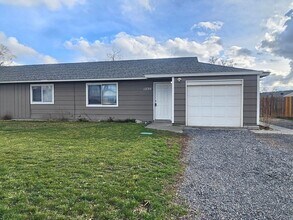 Building Photo - 1230 Arlington Dr