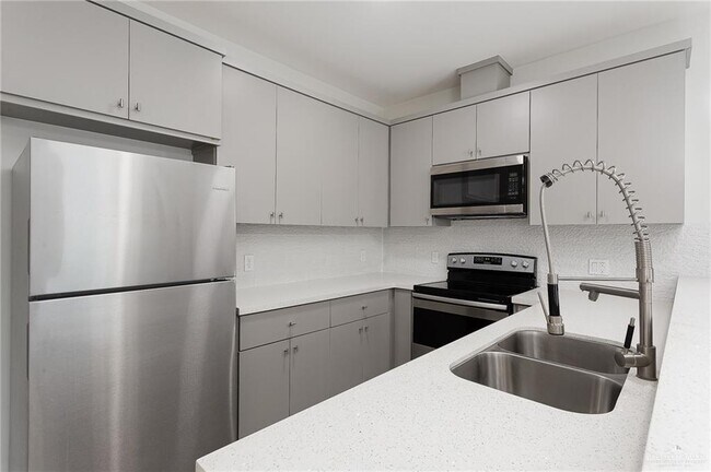 Foto del edificio - 4705 Mulberry Ave