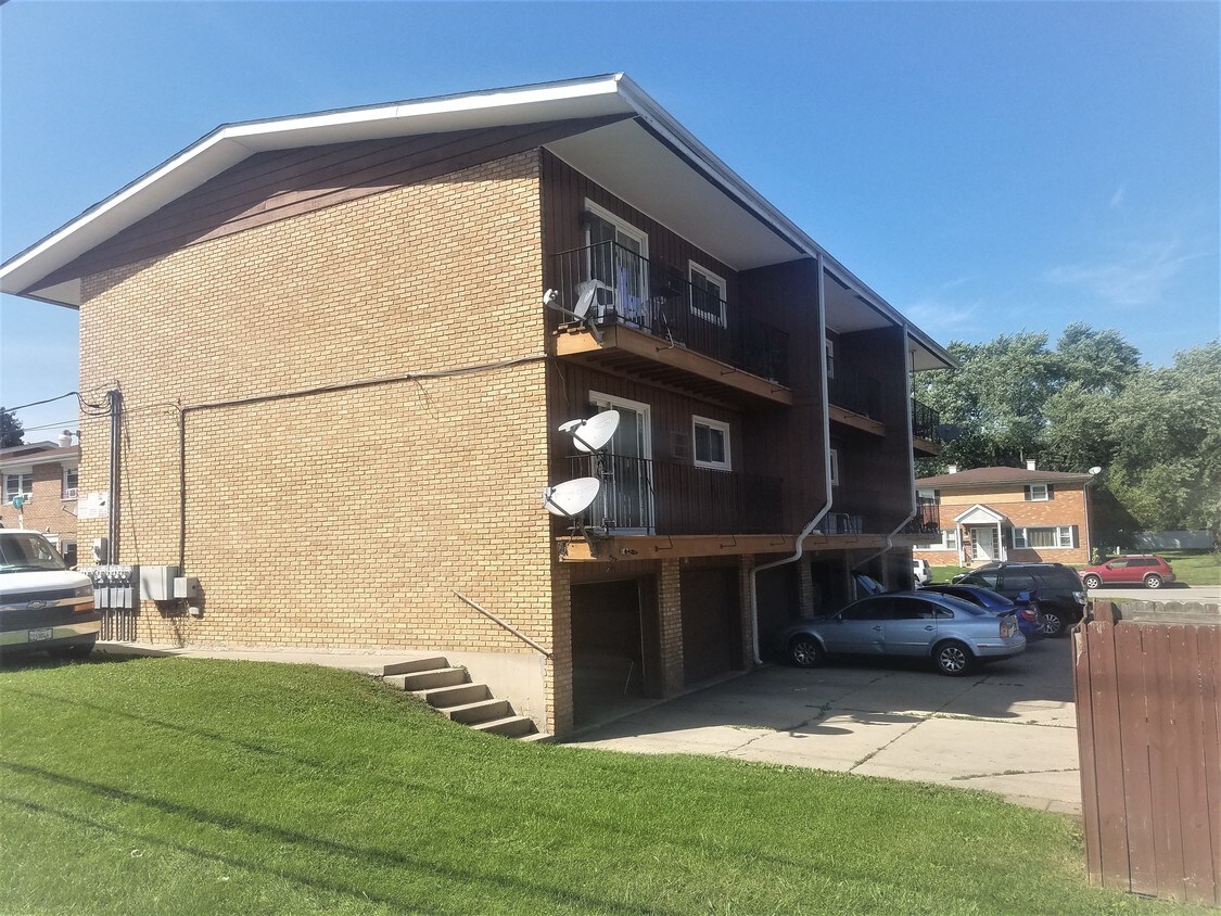 Rear View - 1529 Meyer St