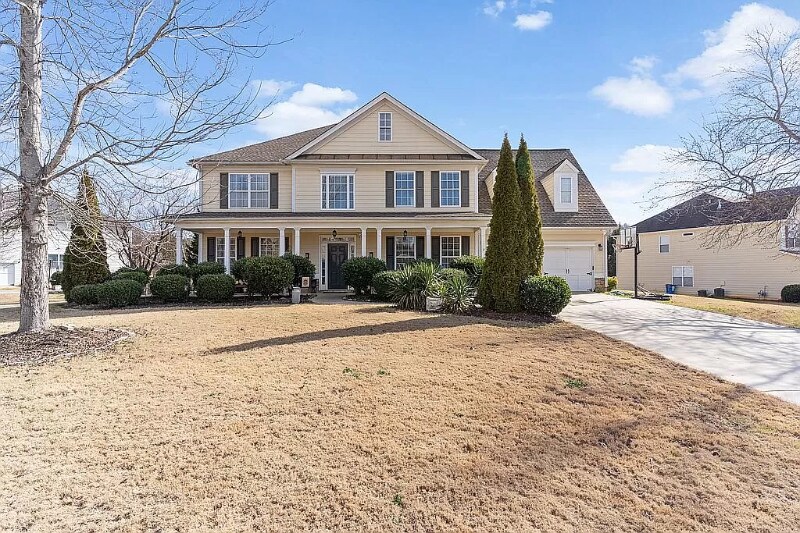 Primary Photo - 3210 E Gate Dr