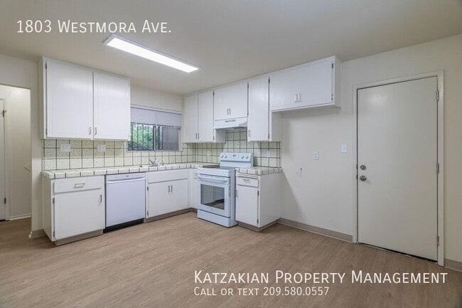Foto del edificio - 1803 Westmora Ave