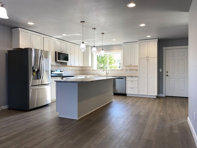 Building Photo - Brand New Construction