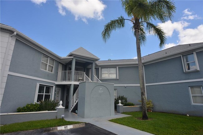 Foto del edificio - 3218 SE Aster Ln