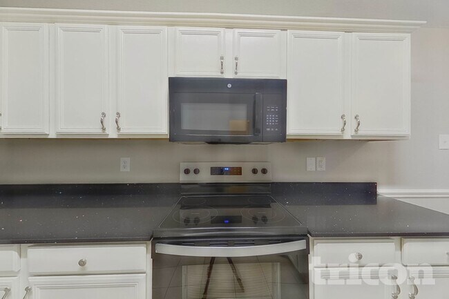 Foto del edificio - 5445 Trout Creek Ct