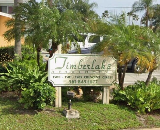 Building Photo - 1505 Crescent Cir