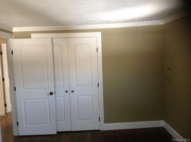 Building Photo - 27 Southridge Dr
