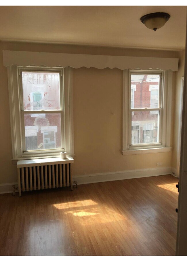 Foto del edificio - 1537 S Garnet St