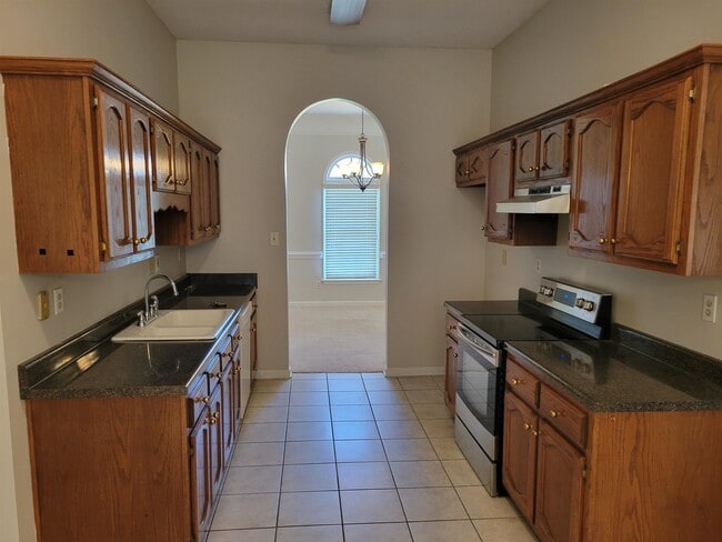 Building Photo - 275 Joel Cove